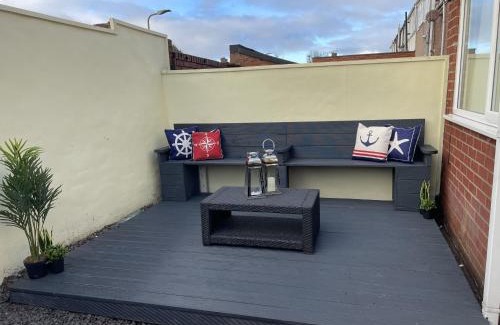 Woodhorn House | Château by the Sea - Luxury hotel style 3 bed with hot tub