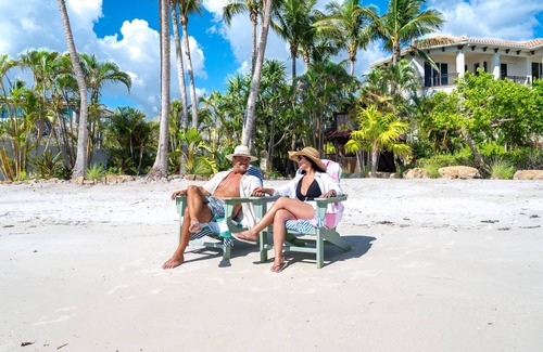 Siesta Key House | Chateau de la Siesta | Private Beachfront, Lagoon Pool, Lanai Bar & Stunning Gulf Views