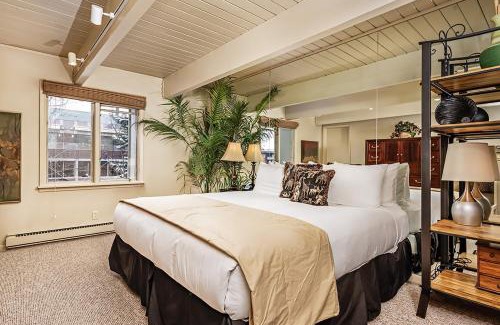 Aspen House | Chateau Dumont Unit 11, Contemporary Condo with a Great Downtown Location