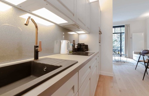 Ixelles Apartment | Chatelain I - One Bedroom Apartment, Sleeps 4