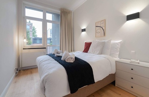 Ixelles Apartment | Chatelain I - One Bedroom Apartment, Sleeps 4