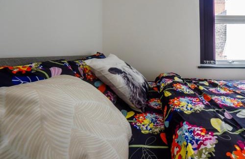 Stoke-on-Trent House | Chatham Lodge Double Room 4