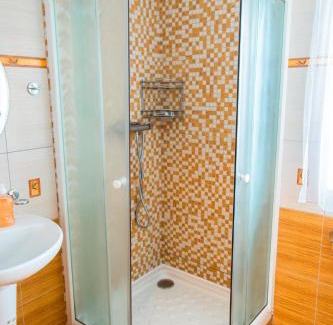 Tyn nad Vltavou House | Chaty Koloděje-modrý dům