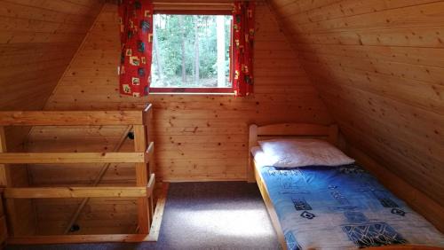 Cerveny Kostelec Cabin | Chaty u rybníka Brodský
