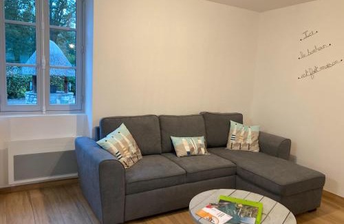 Saint-Lyphard House | Chaumière De La Butte