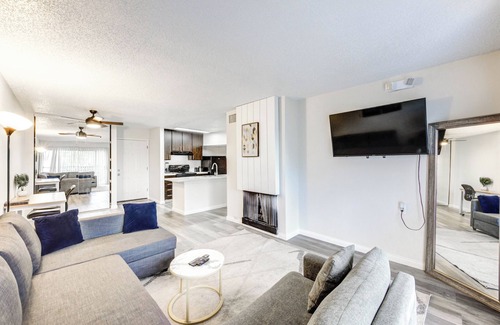 Woodlake - Briar Meadow Apartment | Check-in Ready Modern Apt Free Parking & Free Wi-Fi Near Galleria