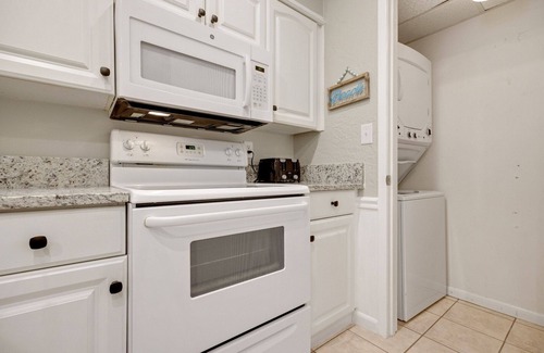 Panama City Beach Villa | Check it out-> ROOMY upgraded villa: double balconies, by beach, restaurants