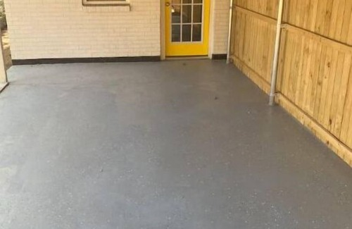 Central Arlington House | Cheerful 1 bedroom home! Family and work friendly!