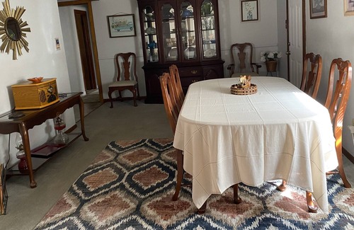 Baytown House | Cheerful 1 bedroom recently updated and conveniently located.