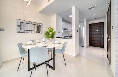 Dubai Ski Chalet | Cheerful 3BR Townhouse at DAMAC Hills 2, Dubailand by Deluxe Holiday Homes