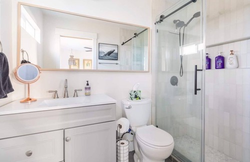 Napa Cottage | Cheerful Cottage 1.5 mi from Downtown Napa