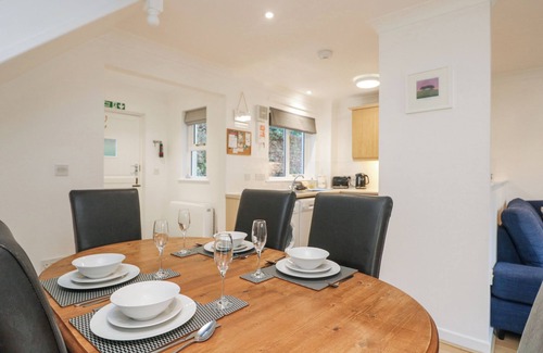 Falmouth House | CHELLOWDENE COTTAGE, family friendly, with a garden in Falmouth
