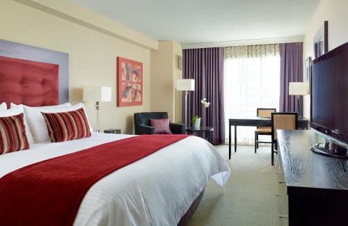 Bay Street Corridor Hotel | Chelsea Hotel Toronto