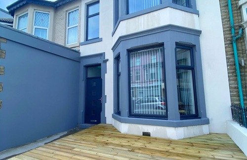 South Shore Apartment | Chelsea Suite Sasco Apartments