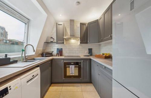 Chelsea Riverside Apartment | Chelsea Superior Apartment - 10 Minutes from Stadium