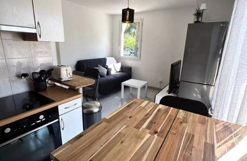Montpellier Apartment | CHEMINET - 52 - L'OREE DU GOLF