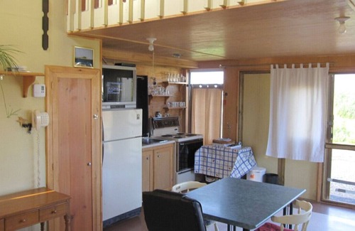 Grande-Entree House | CHÈRE SHED CHALET, with superb views of the bay of Grande-Entrée