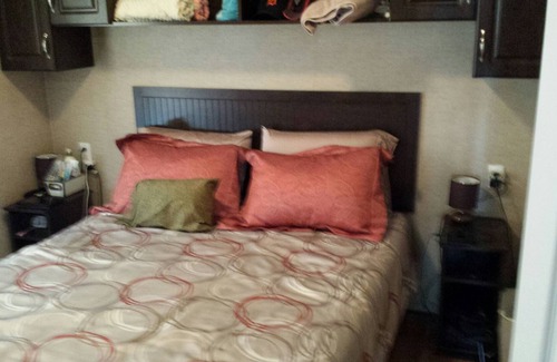 Cherry Valley Cottage | Cherry Beach Family Cottage "on the point"