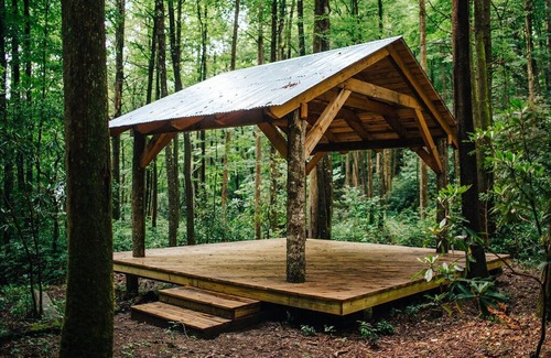 Brevard Other | CHERRYFIELD LUXURY GROUP CAMPGROUND IN BREVARD NC (Pavillions 3 & 4)