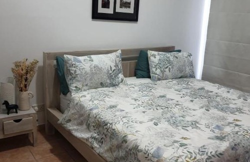 Dubai Investment Park Bed & Breakfast | Cherrywood House