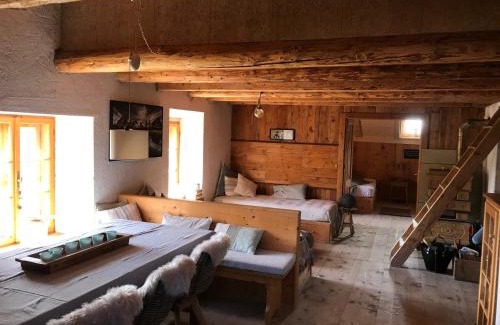 Livinallongo del Col di Lana Ski Chalet | Cherz Romantic House