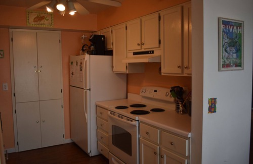 North Cottage | Chesapeake Bay Cottage, Private Pool, Pier and Kayaks