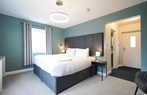 Castleton Hotel | Cheshire Mews