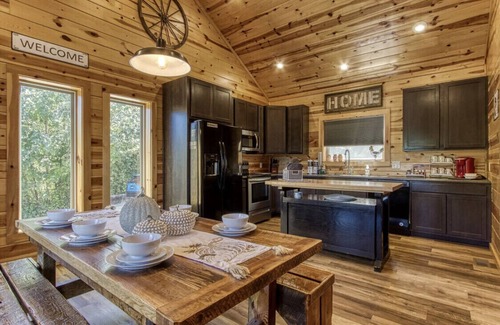Chalet Village North Cabin | ✨ Chesnut Ridge, Beautiful Mountain Cabin in the Best Location 🏅