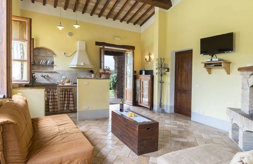 San Casciano dei Bagni Apartment | Chestnut apartment with swimming pool for 4 people