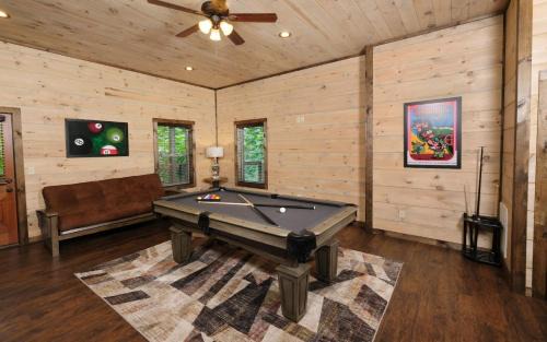 Chalet Village North Villa | Chestnut Bearadise