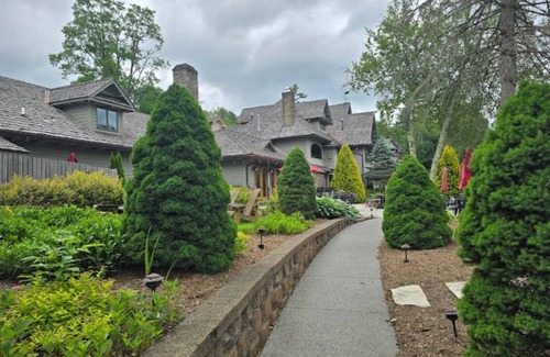 Blowing Rock Condo | Chetola Resort: 8/24-8/31/24 = 2-bdrm/2-bath condo w/full resort amenities