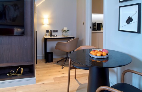 Chelsea Apartment | Cheval Phoenix House at Sloane Square