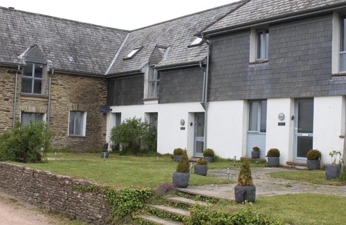 Totnes House | Cheviots Cottage