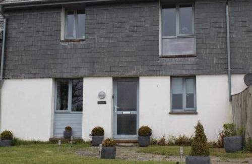 Totnes House | Cheviots Cottage