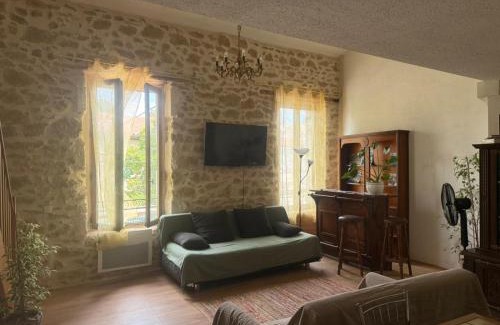 Lauris Apartment | Chez Dragos centre ville Lauris