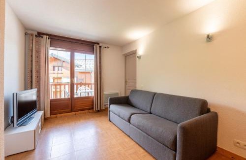 Flumet Apartment | Chez Florent - Appt vue montagne avec piscine