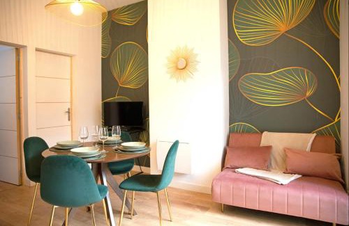 Calais Apartment | Chez Gatsby