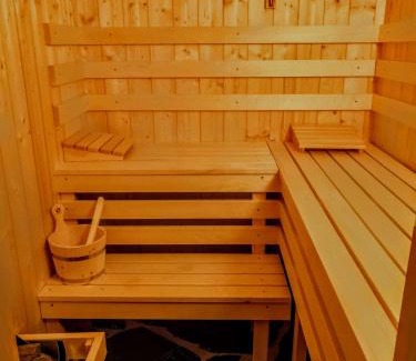 Samoens Apartment | Chez Lucienne, jacuzzi et sauna