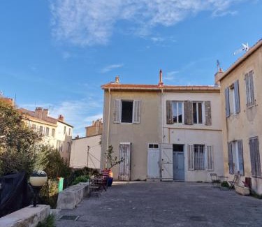 Saint-Lambert Apartment | Chez Michel