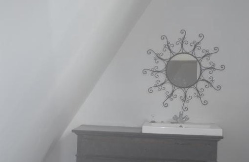 Rosay House | Chez Vonette