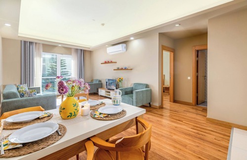Liman Mahallesi Apartment | Chic 1-bedroom apartment with AC, fitness room in fabulous Antalya