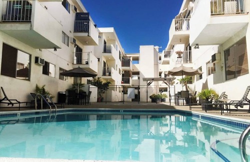 West Hollywood Apartment | Chic 1-bedroom with AC, fitness room, WiFi in vibrant West Hollywood
