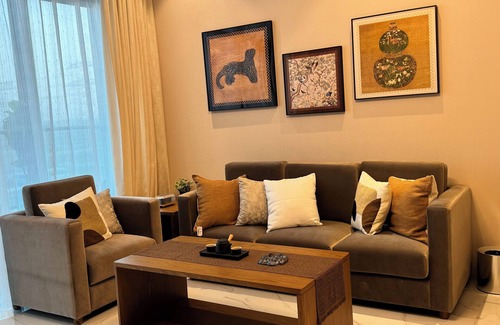Dubai Apartment | Chic 1-bedroom with WiFi and fitness room in lovely West Furjan Dubai community