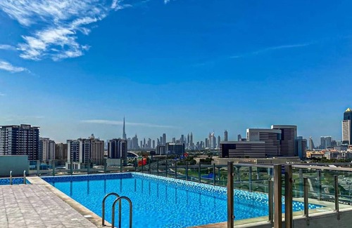 Jadaf Apartment | Chic 1BR Iris Amber Al Jaddaf