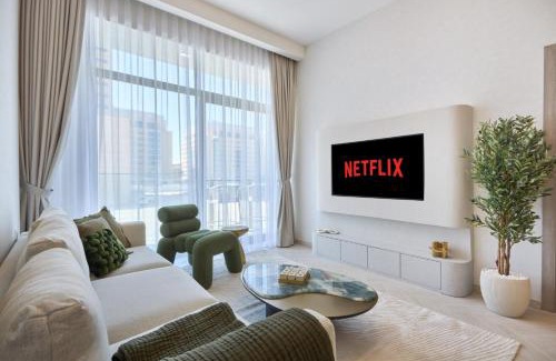 Jumeirah Village Circle Apartment | Chic-1broxford Terrace 2 Luxuriously Furnished