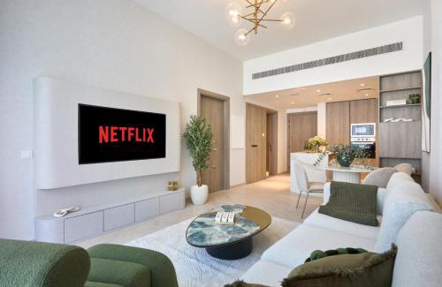 Jumeirah Village Circle Apartment | Chic-1broxford Terrace 2 Luxuriously Furnished