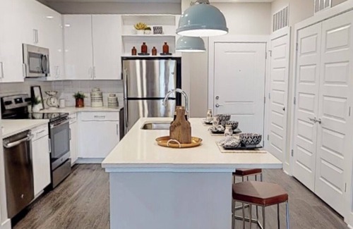 Sandy Springs Apartment | Chic 2-bedroom apartment with AC, WiFi in fabulous Atlanta
