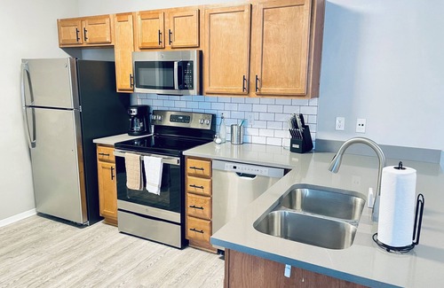 Downtown Memphis Apartment | Chic 2-bedroom apartment with fitness room and AC in amazing Memphis