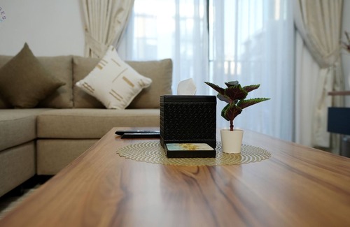 Dubai Apartment | Chic 2-bedroom apartment with fitness room, WiFi in vibrant Dubai