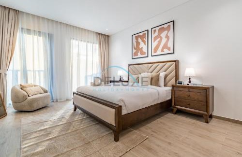 Al Wasl Apartment | Chic 2BR in Central Park Building 1, Al Wasl by Deluxe Holiday Homes
